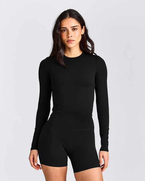 SoftMotion™ Long Sleeve Mid Top with Grey Logo | Black