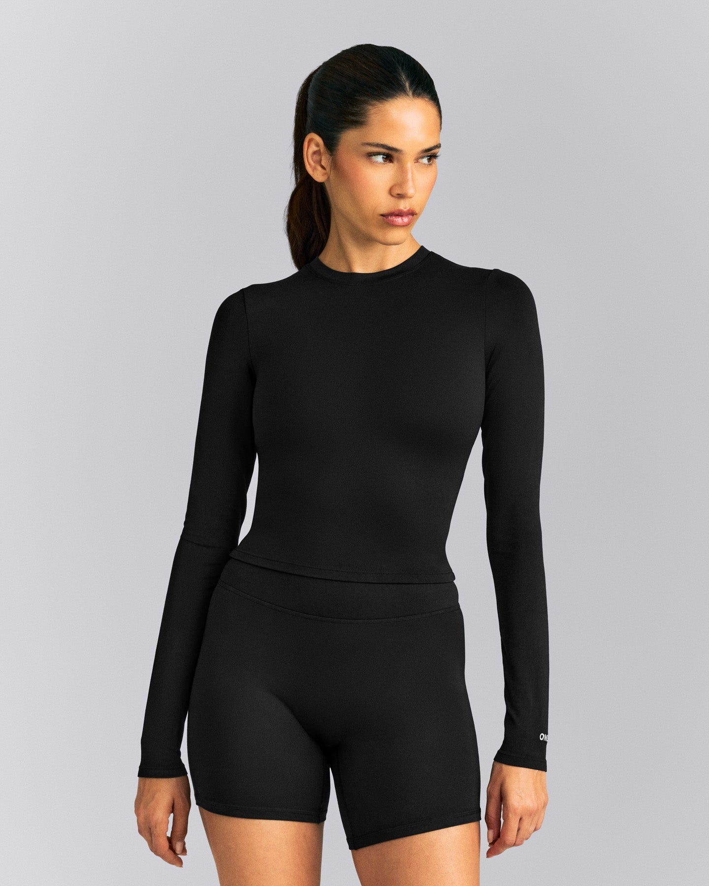 SoftMotion™ Long Sleeve Mid Top New Branding | Black