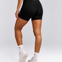 UnifiedMove™ High Waisted Pocket Shorts 6" with Reflective Logo | Black