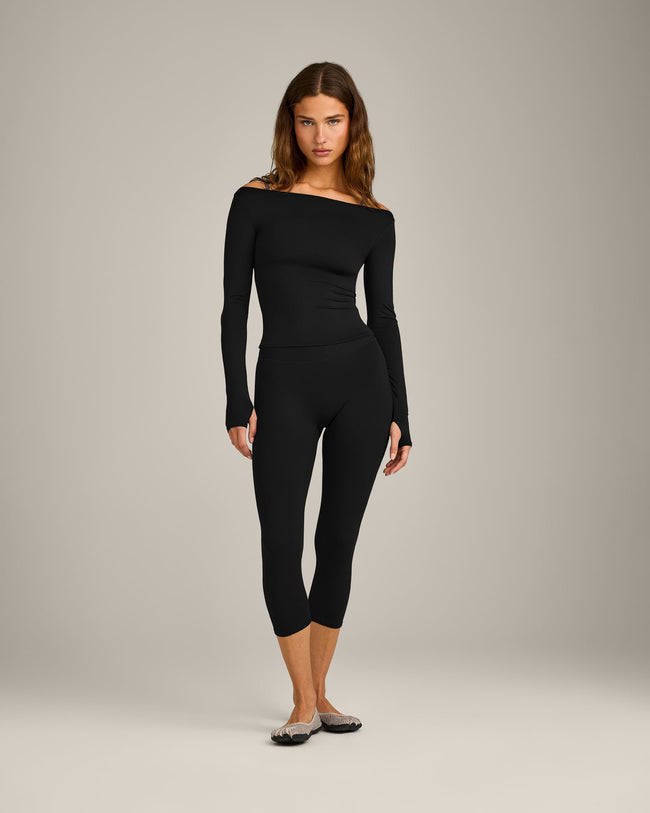 FormeSoft™ Fitted Off-The-Shoulder Long Sleeve Top | Black