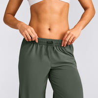 AirMove™ Straight Leg Pants with Reflective Logo | Dark Khaki