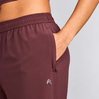 AirMove™ Straight Leg Pants with Reflective Logo | Velvet Mocha