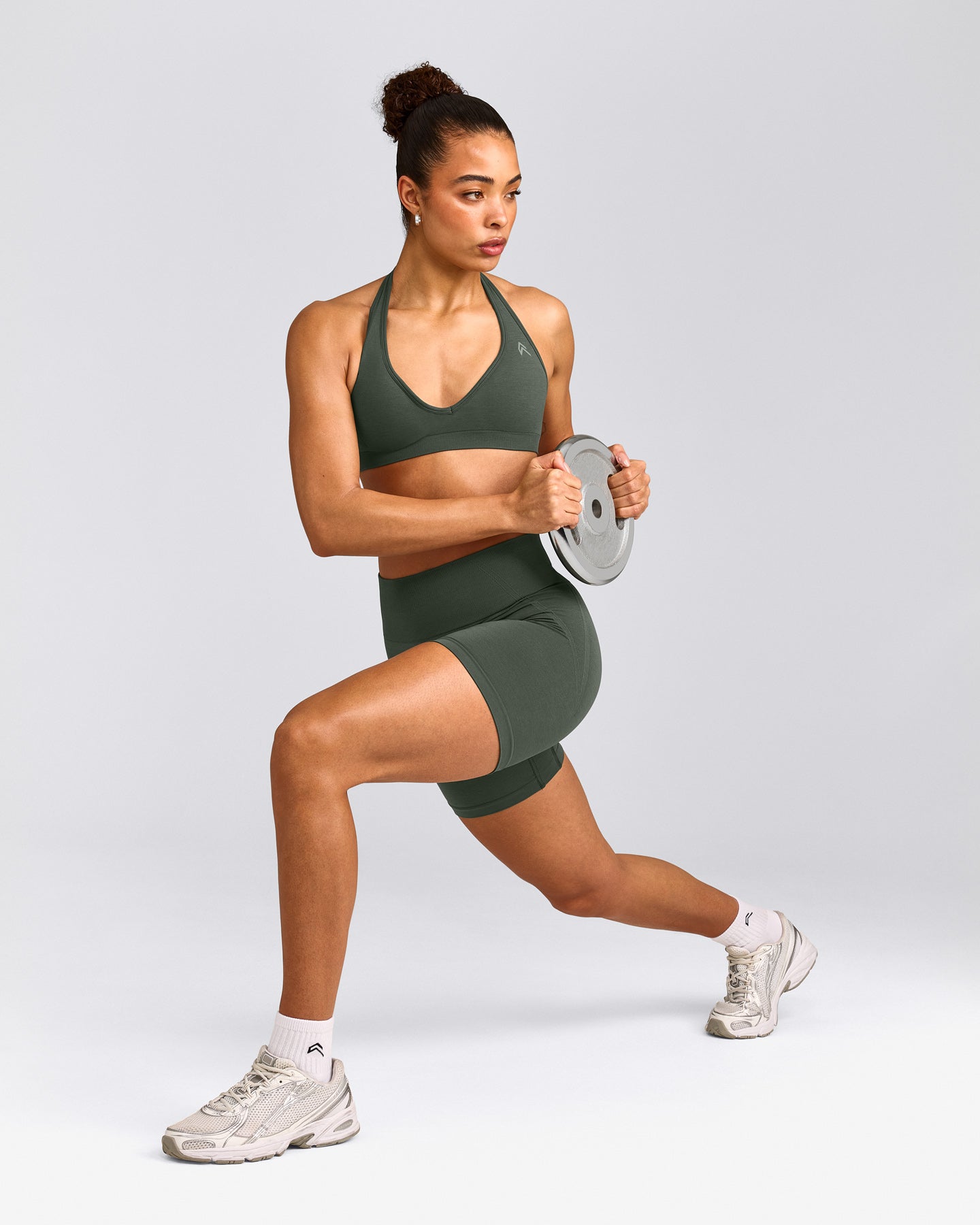 EffortlessLift™ Seamless Halter Neck Sports Bra with Grey Logo | Dark Khaki
