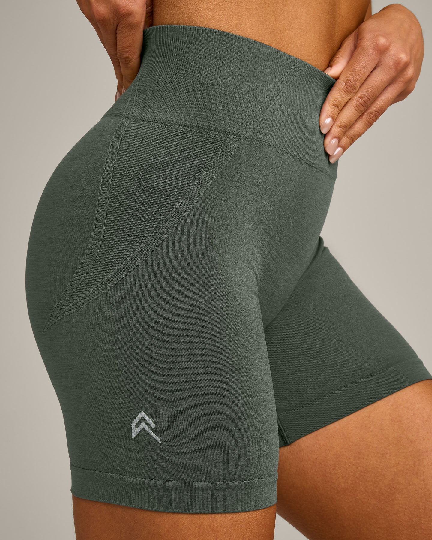 EffortlessLift™ Seamless Mid Rise Shorts with Grey Logo | Dark Khaki