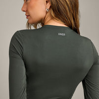 Mellow™ Motion Crew Neck Long Sleeve Mid Top | Dark Khaki