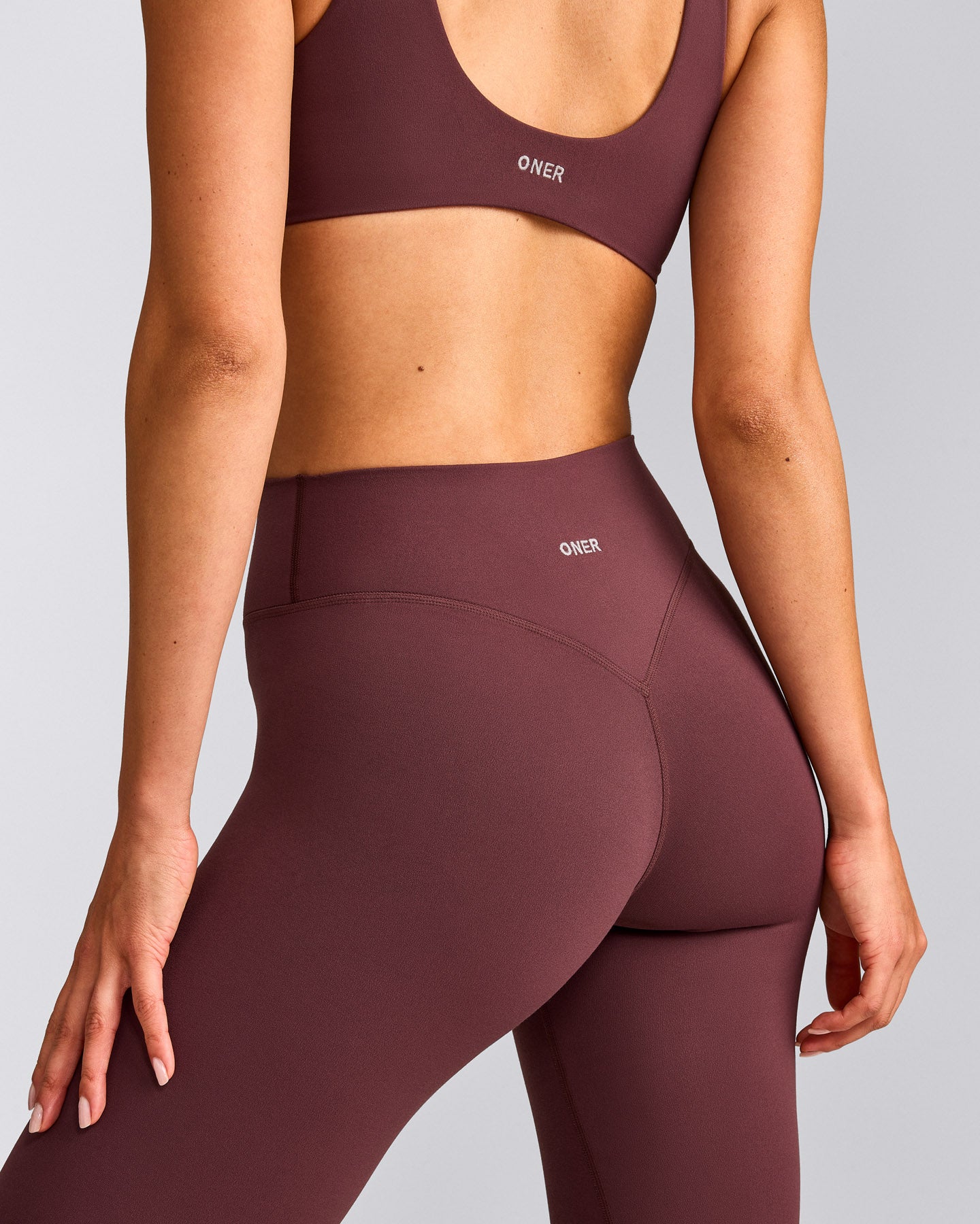 SoftMotion™ High Waisted Leggings with Grey Logo | Velvet Mocha