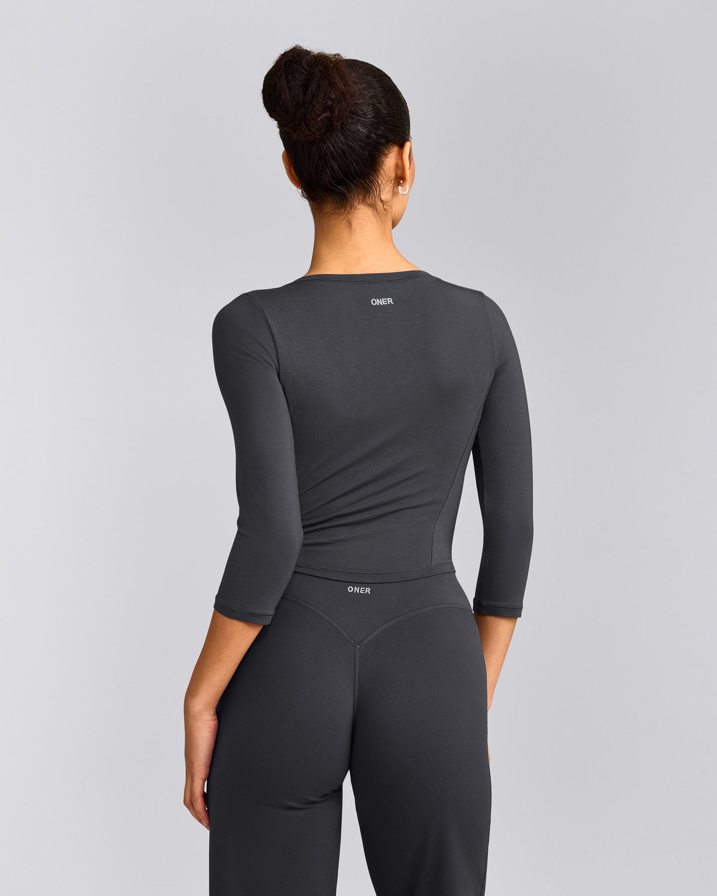 Mellow™ Motion Wide V Neck 3/4 Length Sleeve Mid Top | Coal