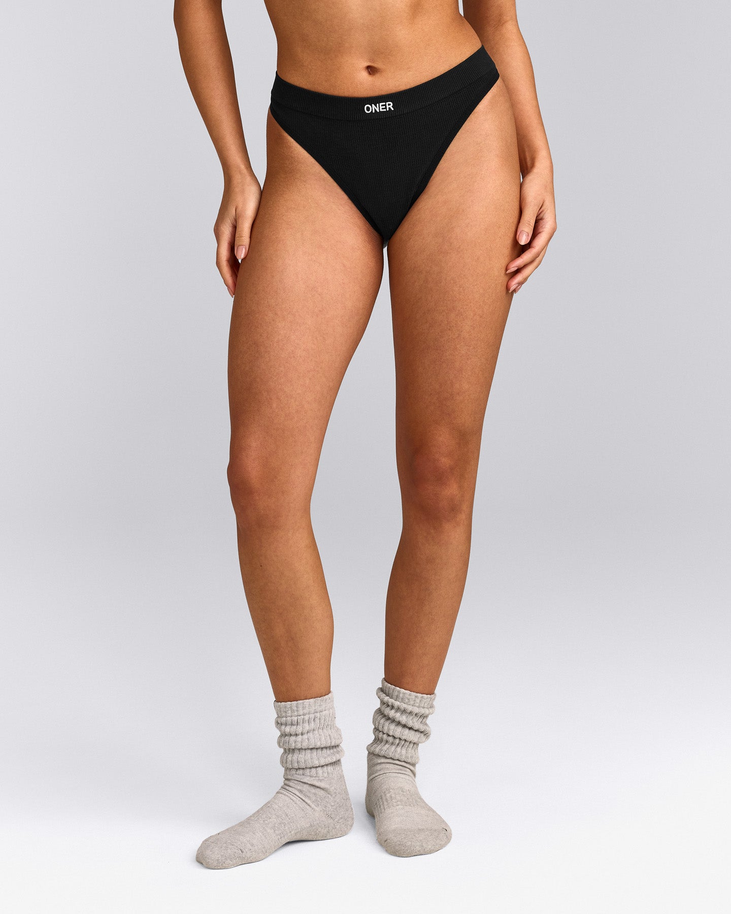 Seamless Thong | Black