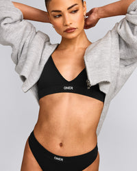Seamless Strappy Bralette | Black