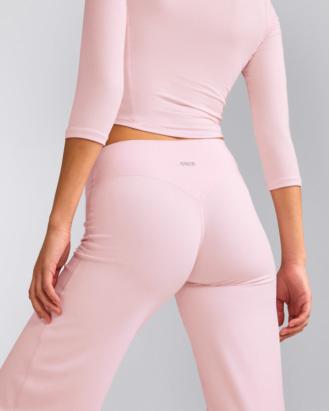 SoftMotion™ Straight Leg Bottoms with Grey Logo | Soft Girl Pink