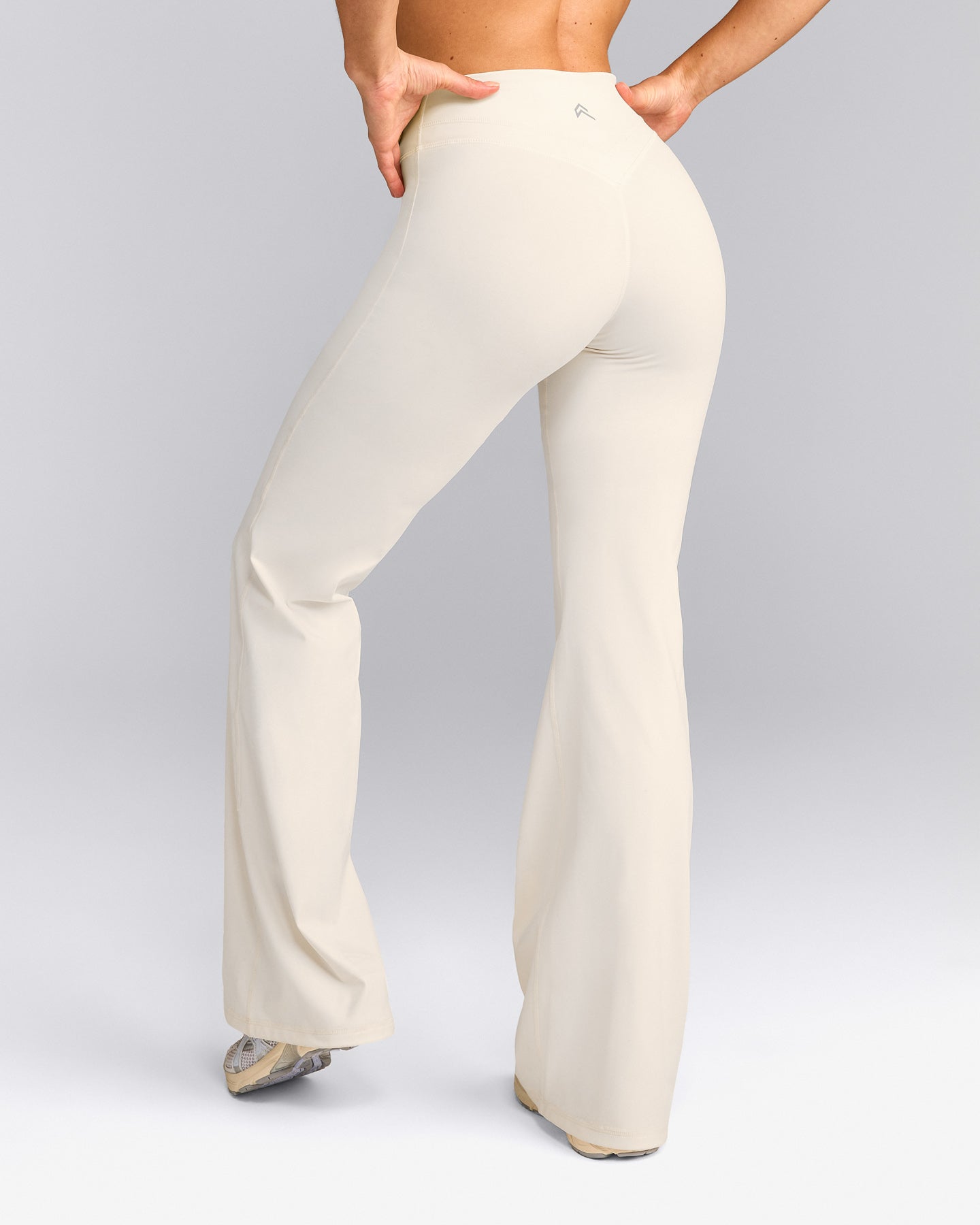 UnifiedMove™ Wrap Flared Bottoms with Reflective Logo | Marshmallow White