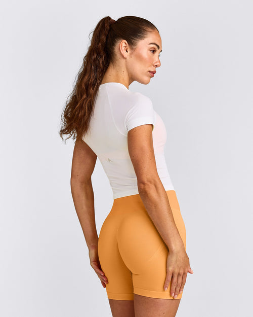 Oner Seamless Fitted Top | White