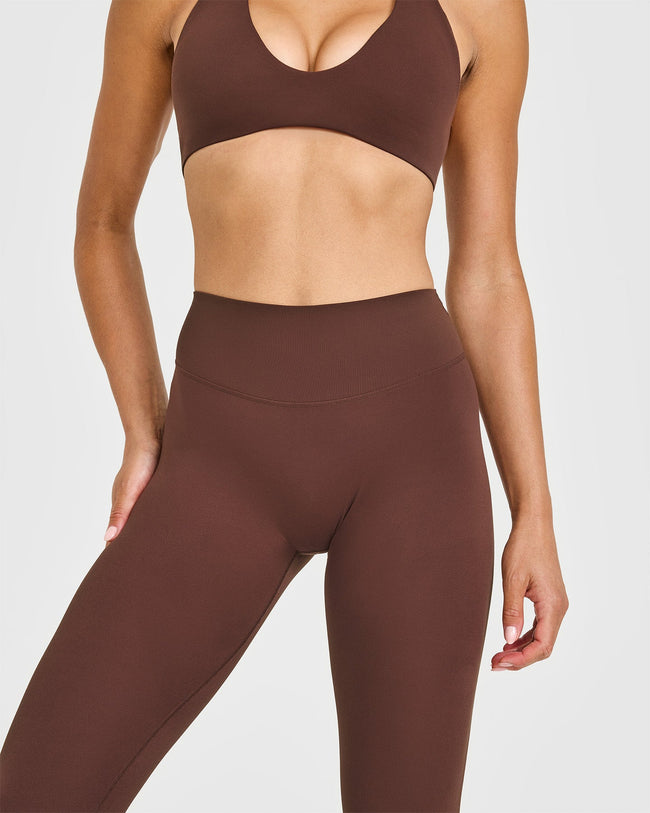 SoftMotion™ High Waisted Leggings with White Logo | Espresso Brown