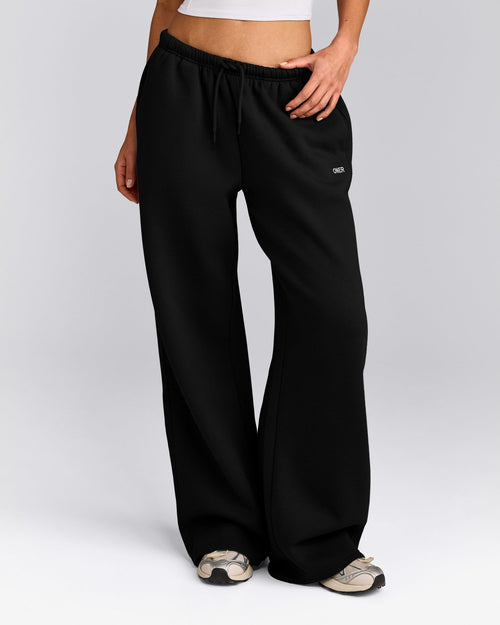 Foundations All Season Straight Leg Joggers | Black