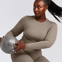 Mellow™ Motion Crew Neck Long Sleeve Mid Top | Warm Minky