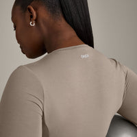 Mellow™ Motion Crew Neck Long Sleeve Mid Top | Warm Minky