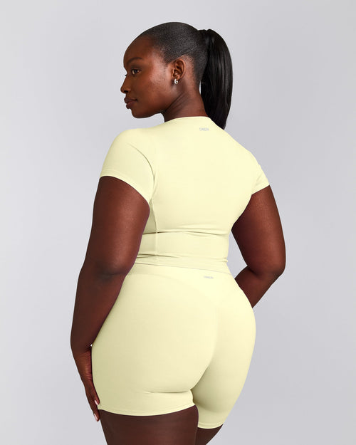 Mellow™ Motion Crew Neck Mid Top | Pastel Yellow