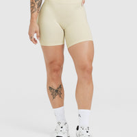 Timeless High Waisted Shorts 6" | Vanilla