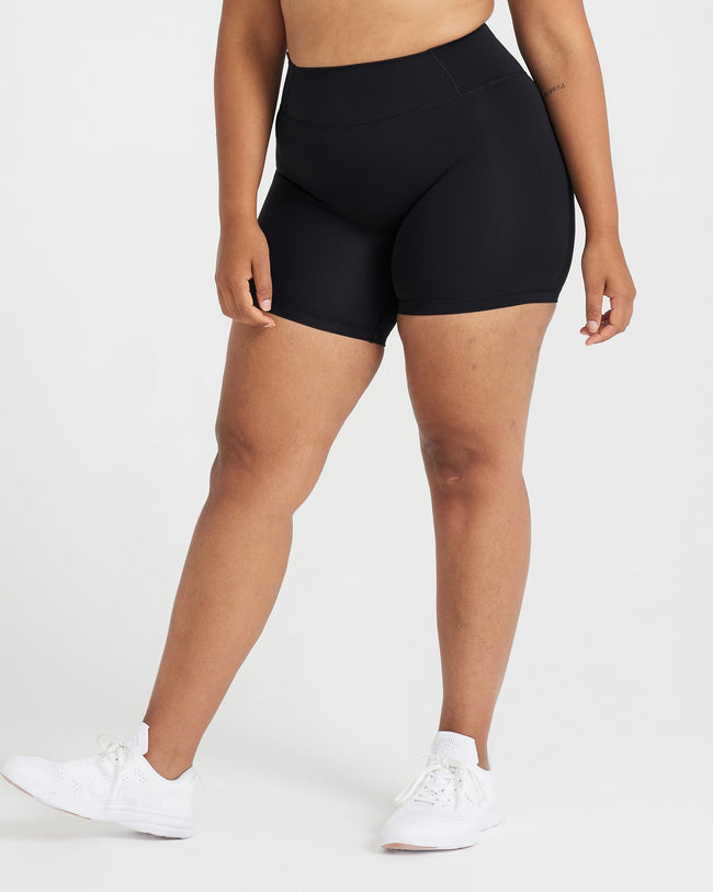 Timeless Shorts | Black