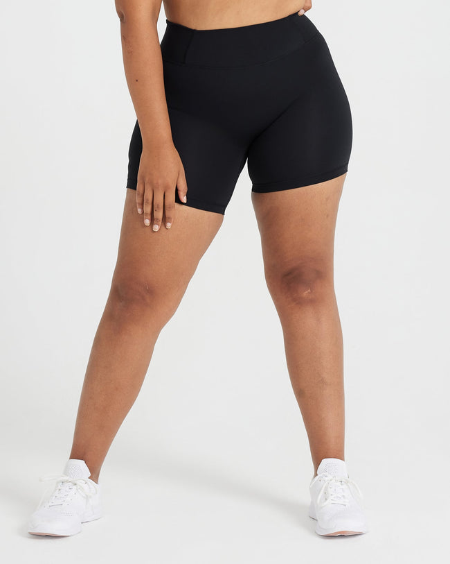 Timeless Shorts | Black