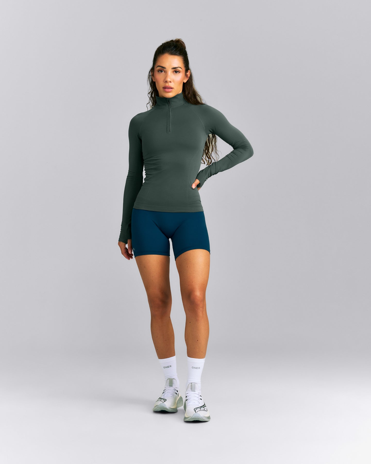 Oner Seamless Mid Weight Fitted 1/2 Zip Long Sleeve Top | Shadow Green
