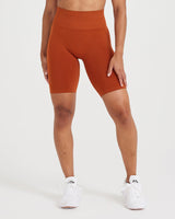 Effortless Seamless Cycling Shorts with White Logo | Warm Copper