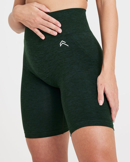 Effortless Seamless Cycling Shorts with White Logo | Evergreen