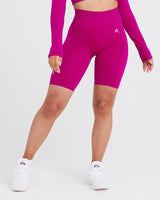 Effortless Seamless Cycling Shorts with White Logo | Fuchsia